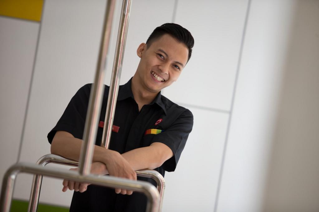 Amaris Hotel Tangerang Bagian luar foto